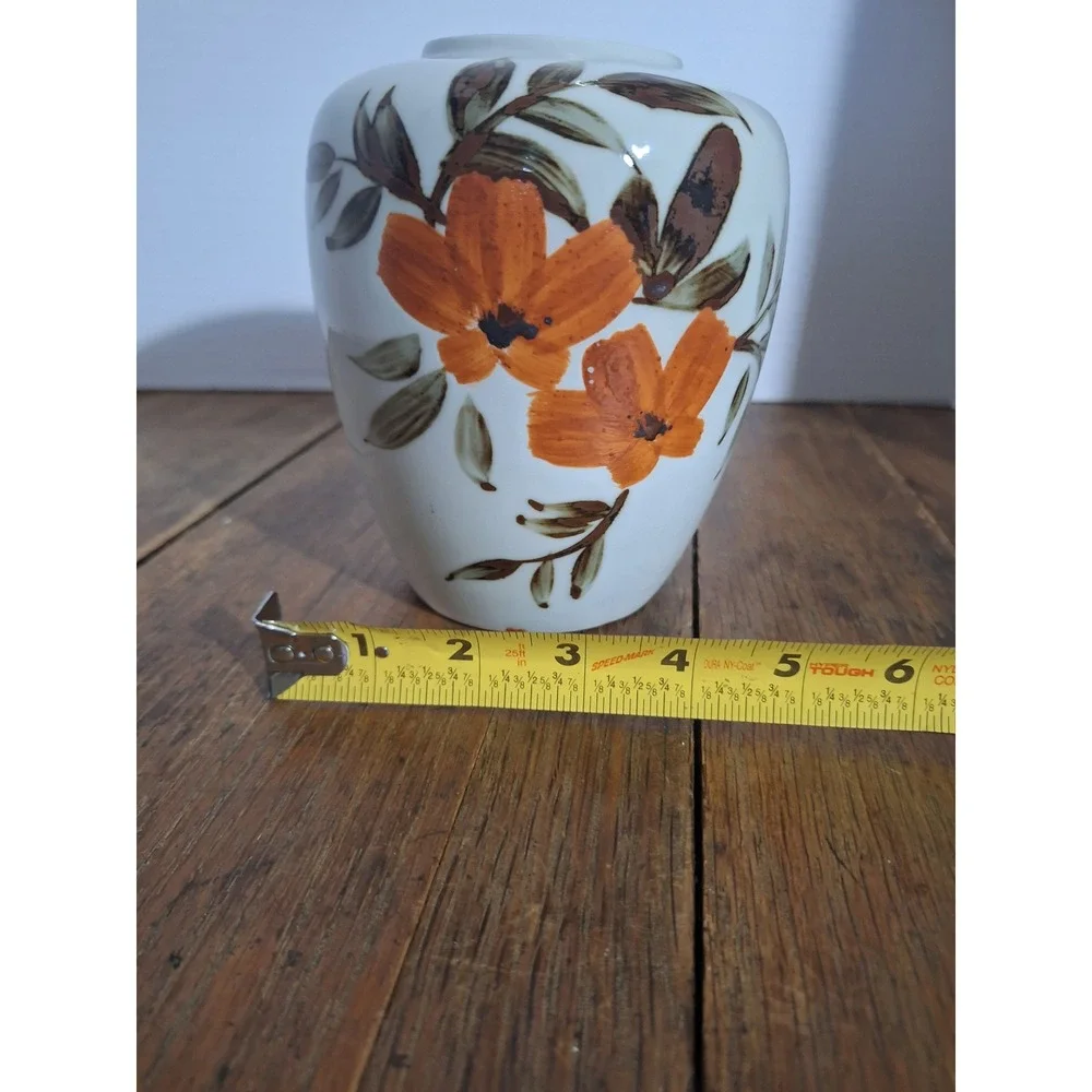Vintage Japan Hand Painted Ceramic Bud‎ Vase Orange Floral White Ginger Jar 5.5